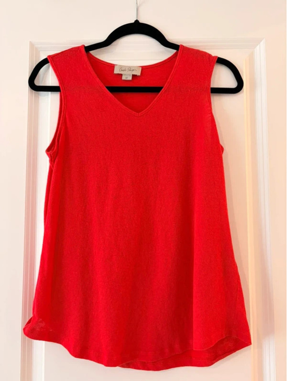 Charlie Paige Women’s Red V-Neck Sleeveless Tank Top Size S/P